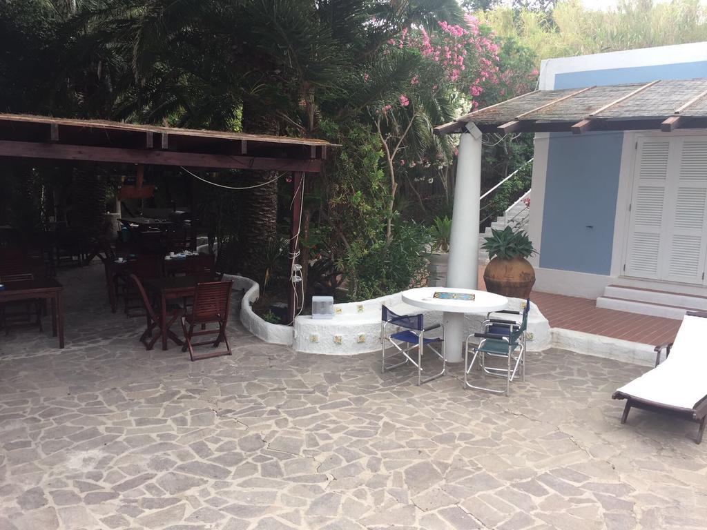 Cala Cavone Guest House Понца Экстерьер фото